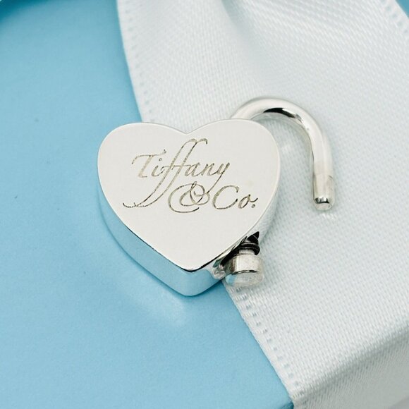 Tiffany & Co Script Notes Heart Charm Padlock Lock or Pendant in Sterling Silver - Picture 2 of 9